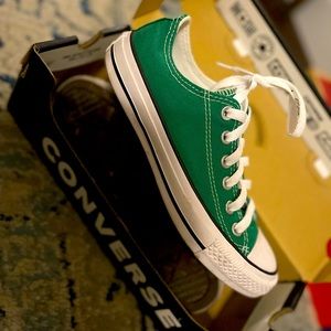 Green Converse